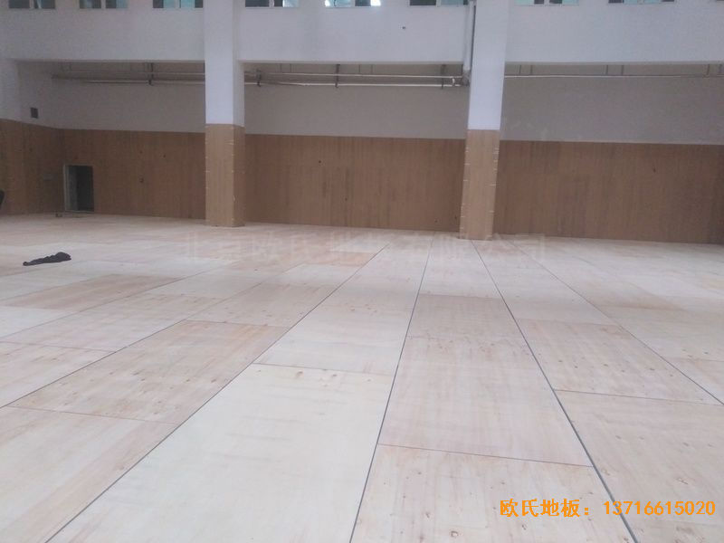 青島黃島區(qū)濱海街道中心小學(xué)體育木地板安裝案例